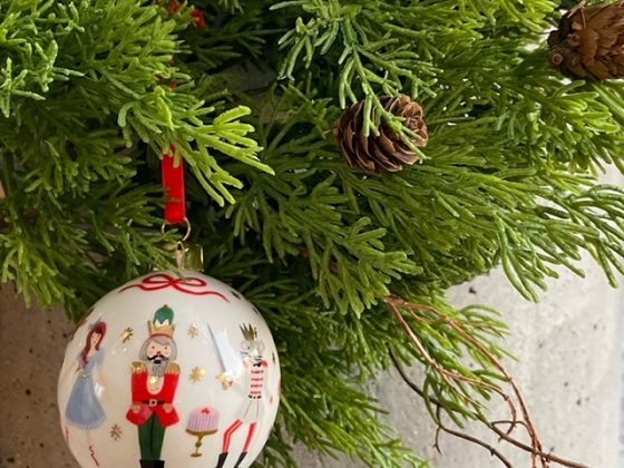 入荷実績ロシア雑貨くるみ割り人形 クリスマス オーナメント(レッド)装飾用 タチアナ作 置物